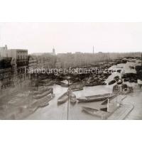 X000133 Alte Fotografie vom Hamburger Binnenhafen / Mührenfleet - historische Wohnbebauung. | Binnenhafen - historisches Hafenbecken in der Hamburger Altstadt.